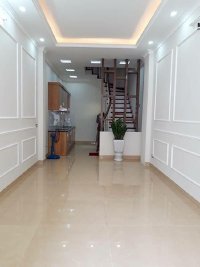 Bán nhà Đội cấn Ba Đình 36m*4T, nhà kinh doanh rất tốt,LH 0946924026.