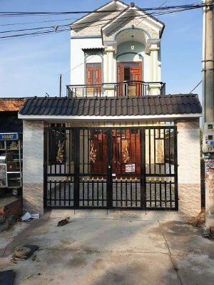 Cần bán nhà mới xây xong ngay MT chợ Quang Vinh 3 chỉ 700 triệu/căn