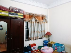 Chính chủ bán nhà Cầu Giấy, Ô TÔ, Gần PHỐ giá hơn 3 tỷ. LH 0961691116