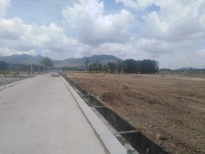 Cần bán nhà Thượng Thanh Long Biên, nhà 4 tầng , 35m2, giá 1,4 tỷ.