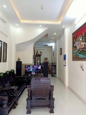 Bán nhà đẹp Đặng Văn Ngữ 5 tầng, ngõ rộng gần bãi ô tô, giá 3 tỷ