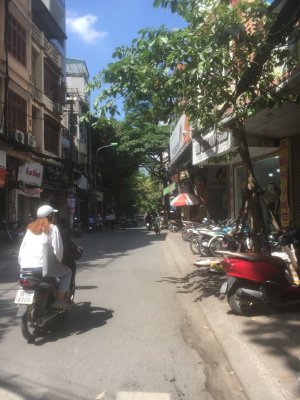 Bán gấp nhà mặt phố Nguyễn Ngọc Nại,Thanh Xuân, Hà Nội - giá 13.1 tỷ
