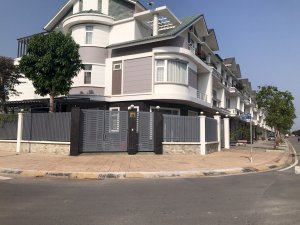 Bán gấp căn nhà P.Long Bình Tân - Biên Hòa sổ hồng riêng thổ cư 100% giá rẻ chỉ 1,4 tỷ/căn