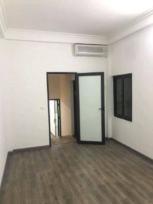 Nhà phố Thái Hà 34m2 giá chỉ 2,8 tỷ.