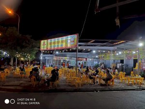 Cho thuê mặt bằng kinh doanh ăn uống 188 m2 sát Học Viện Nông Nghiệp, Hà Nội.