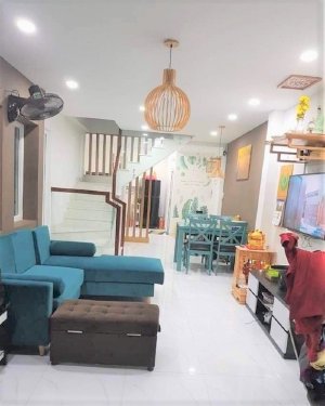 Bán nhà mới tuyệt đẹp, 40m2, HXH, Hoàng Việt, Tân Bình, giá 3,85 tỷ.
