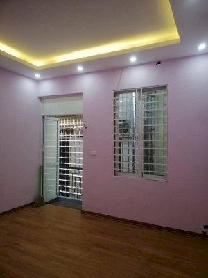 Bán nhà 3T 40m2 gần bãi đỗ ô tô giá 3.35 tỷ