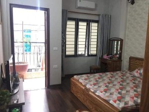 Bán nhà 33m2*5 tầng đường Nguyễn Trãi, 3 phút đến Royal City. Giá