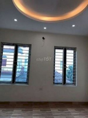 NHÀ 35M2 XÂY 4T Ô TÔ CON VÀO NHÀ. GẦN BẾN XE YÊN NGHĨA HỖ TRỢ NH 80% 09842036