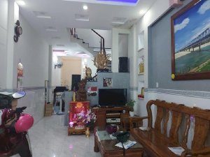 Nhà Mặt tiền đường Nguyễn Sơn,80m2;4x20; GIÁ CHỈ 80 triệu/m2