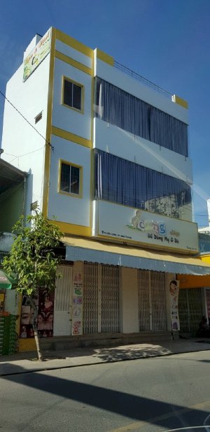 Bán nhà mặt tiền Cửu Long Nha Trang ngang 8m.