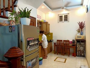 Bán nhà 5T S50m2 ngõ thông, 50m ra mặt phố, 3’ ra Ngã Tư Sở