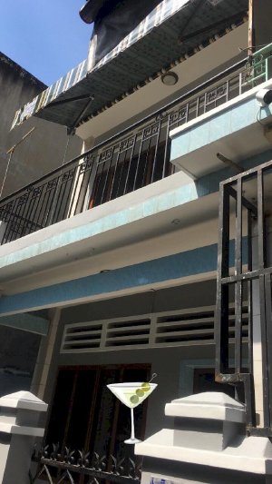 Cho thuê nhà 5x14m , 1 lầu gỗ , giá 5.2 triệu hẻm Quang Trung