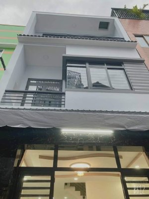 Bán Nhà Gấp 40m2 Giá Rẻ Gần Siêu Thị Phú Lâm