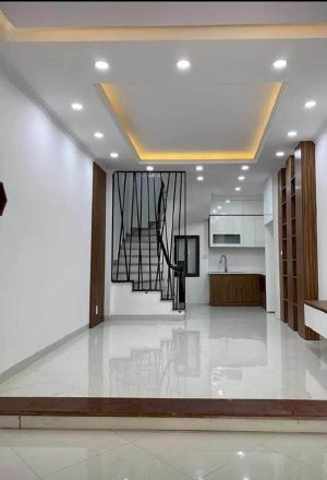 Nhà mới về ở Luôn Phô KIM HOA, 40M2, Nhỉnh 4 Tỷ.