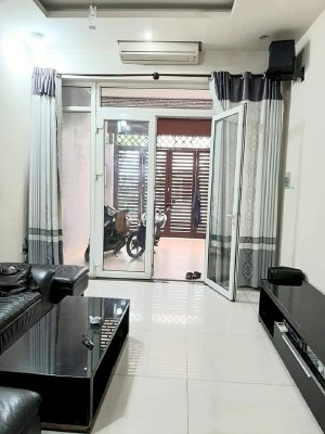 Kẹt vốn bán gấp nhà đường CMT8, P 5, Tân Bình, 59m2, 3 Lầu, chỉ 7.05 tỷ