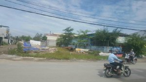 Bán lô góc 2 mặt tiền đường Lò Lu, Quận 9 10,5x19m gần đường Nguyễn Xiển