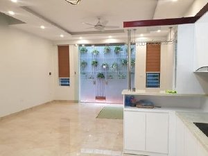 Nhà kinh doanh Trung Tâm Đống Đa, 30m2, 4.5 Tỷ