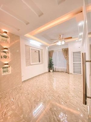 Trắng như Ngọc Trinh Phố Văn Miếu, 30m2, 3.5Tỷ.