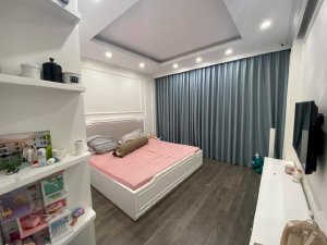 Bán Nhà Nguyễn Trãi, 32m2 X 5t, Sát Phố, Nhà Đẹp Vào Ở Luôn, Nhỉnh 3 Tỷ