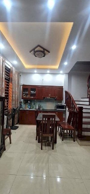 Bán nhà Bồ Đề 39m2, 4 tầng, mặt tiền 6.6