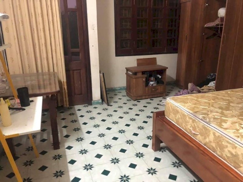 Bán gấp nhà Âu Cơ, kinh doanh sầm uất, Homestay tuyệt vời, 71 M2,6 tầng,10 tỷ