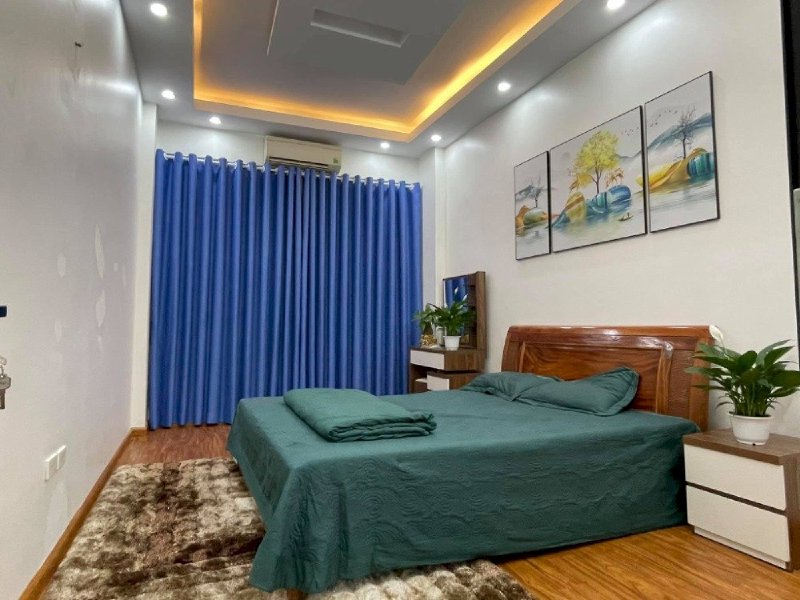 Bán Nhà Trích Sài 35m2*4pn– Gần Ô Tô - Thoáng Trước Sau