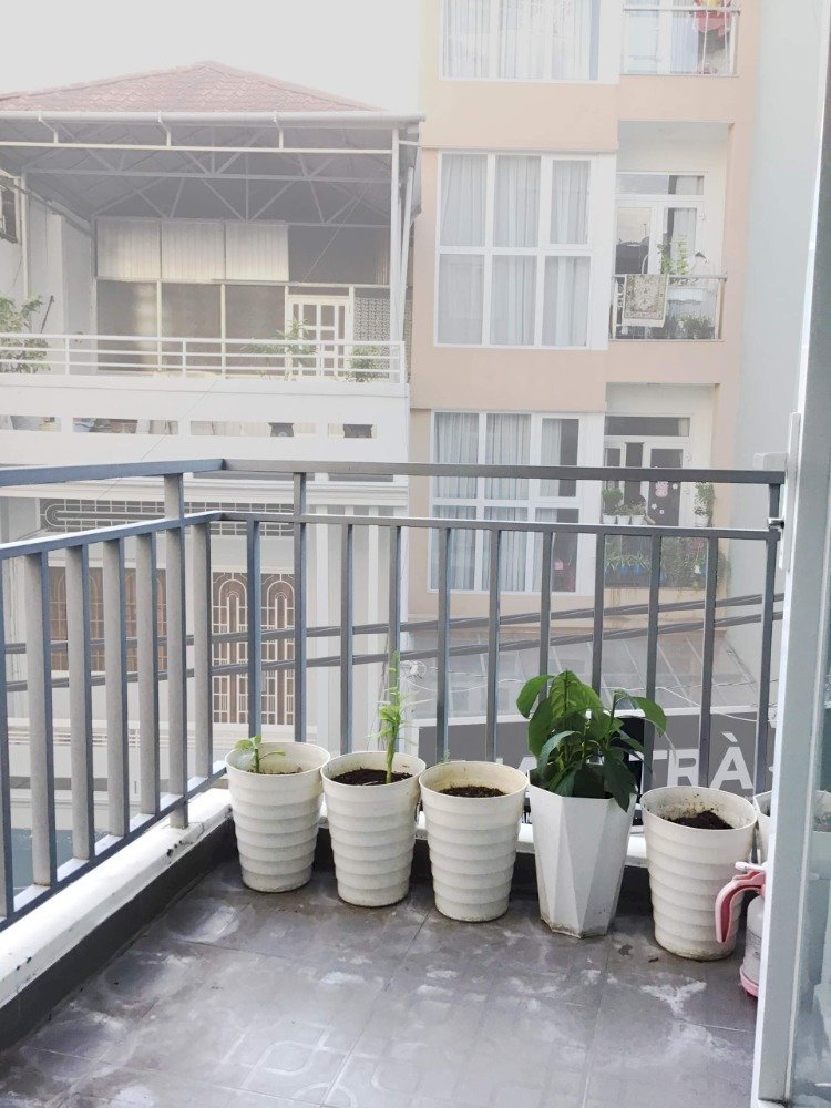 Cho thuê căn hộ đầy đủ tiện nghi có ban công máy giặt riêng Huỳnh Văn Bánh, Phú Nhuận