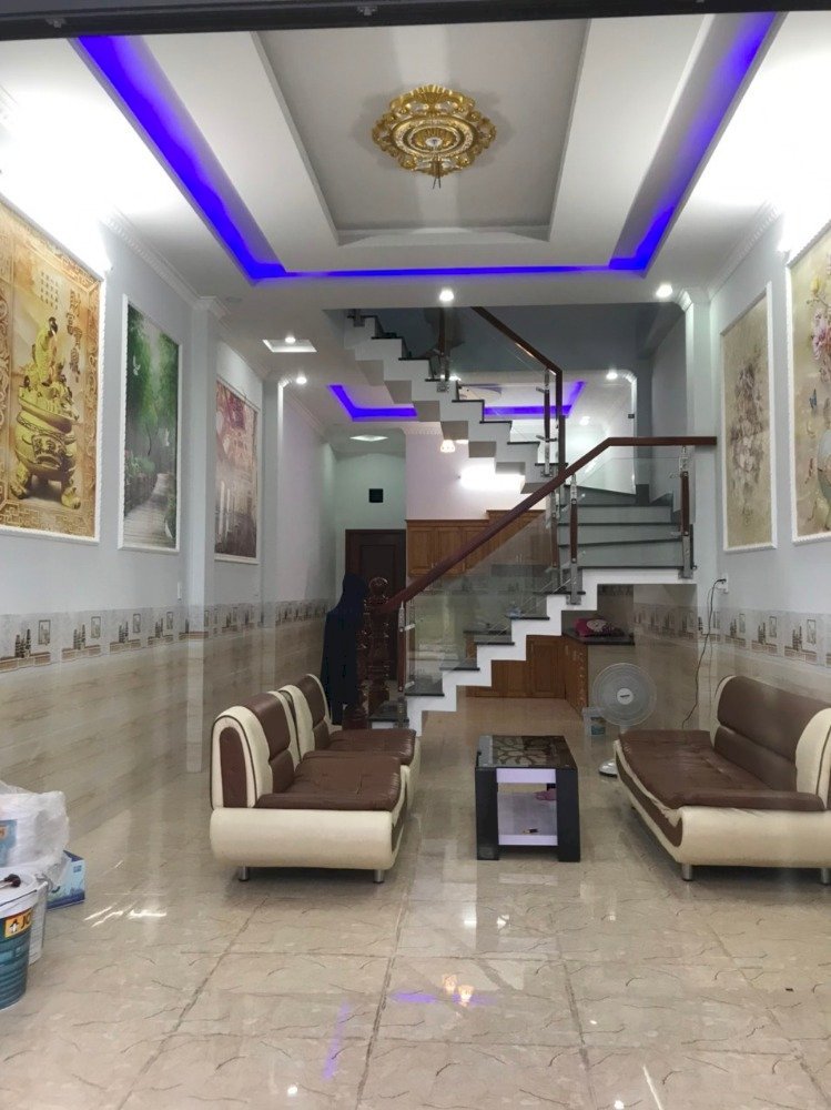 Bán nhà 1 trệt, 1 lầu, thổ cư 100%, full nội thất, giá tốt ở Biên Hòa