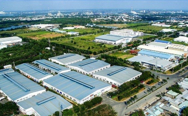 Bán Gấp 1600m2 Lô Góc 2mặt Tiền Đối Diện Khu Công Nghiệp, Dân Hiện Hữu