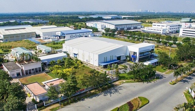 Đất Nền Giá 450 Triệu Sổ Riêng Diện Tích 4000m2 Đối Diện Khu Cn, Qua Chợ 2 Phút, Dân Hiện Hữu Roi