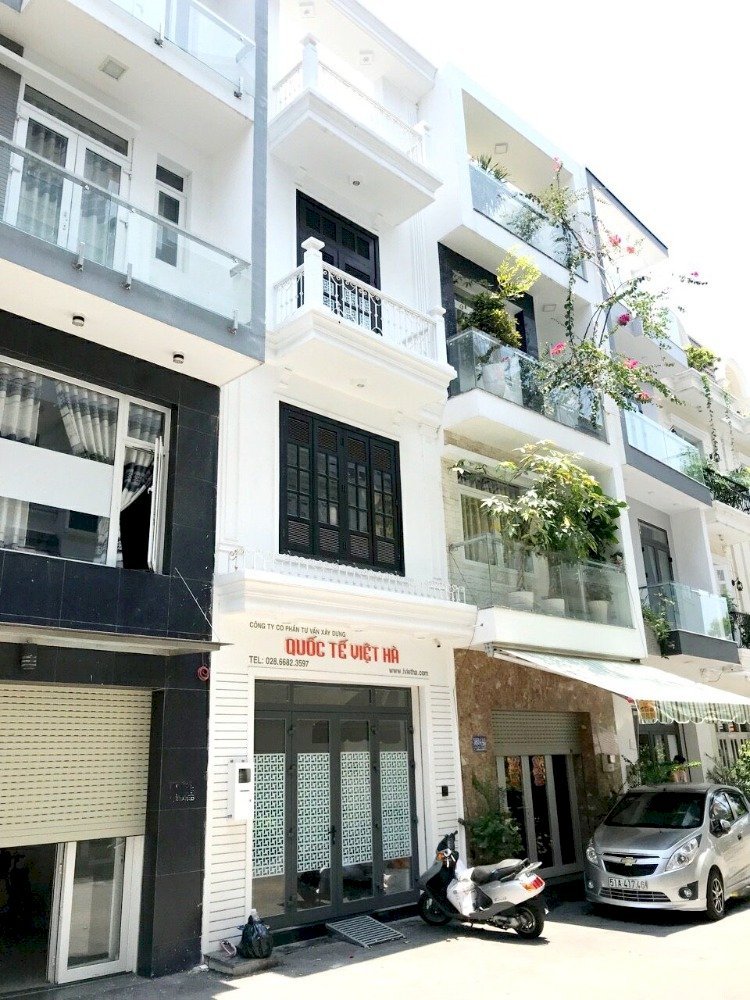 Nhà bán khu Hoàng Quốc Việt, Q.7, 4mx12,5m, 2 lầu, ST, Giá 6,85 tỷ