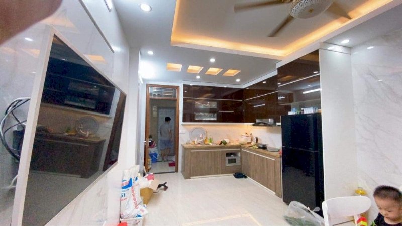 Bán nhà Ngõ 163 Nguyễn Khang, 42m2, 7 tầng, TM, 5.6 tỷ