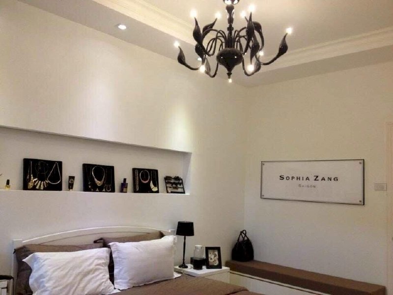 Bán Nhà Hxh Trịnh Đình Trọng Q11,190m2(5x38), 4 Tầng, Chỉ 13.3 Tỷ