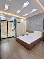 Bán nhà phố Hoàng Mai, 40m2 , 5 tầng, 10m ra phố. Giá 3,5 tỷ.