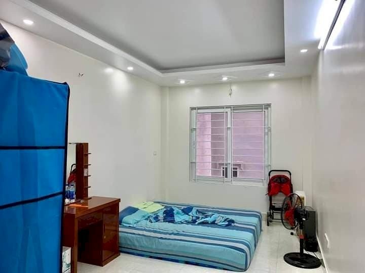 Bán Nhà HXH Đường Bà Hạt, Quận 10, 28m2, 3 Tầng, Giá 5 Tỷ.