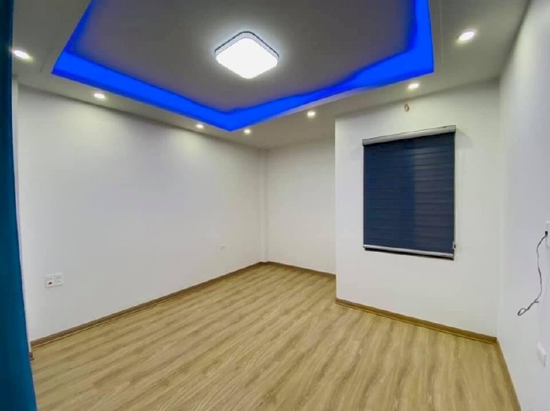 Cần bán căn nhà 4 tầng 50m2 siêu đẹp tái định cư Vinhomes Riverside, Sở Dầu