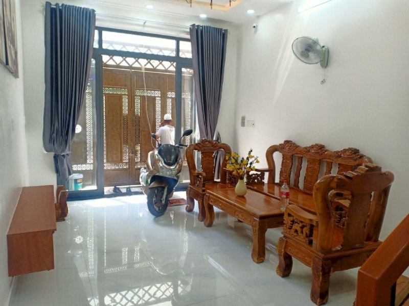 Bán Nhà Đẹp Nguyễn Ngọc Lộc, P14, Quận 10, Giá rẻ, 3.5x10m chỉ 4.1 tỷ 
