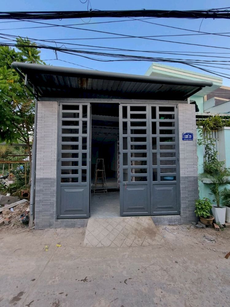 Cho thuê nhà trệt đẹp mới tuyệt vời hẻm đường Nguyễn Văn Cừ