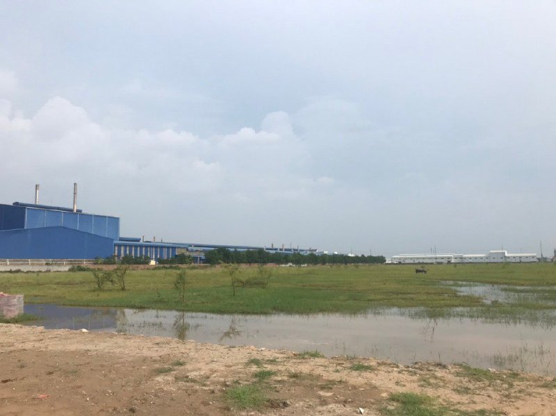 Cho thuê xưởng đẹp khu công nghiệp Đình Trám, Bắc Giang 2.000m2, giá rẻ.