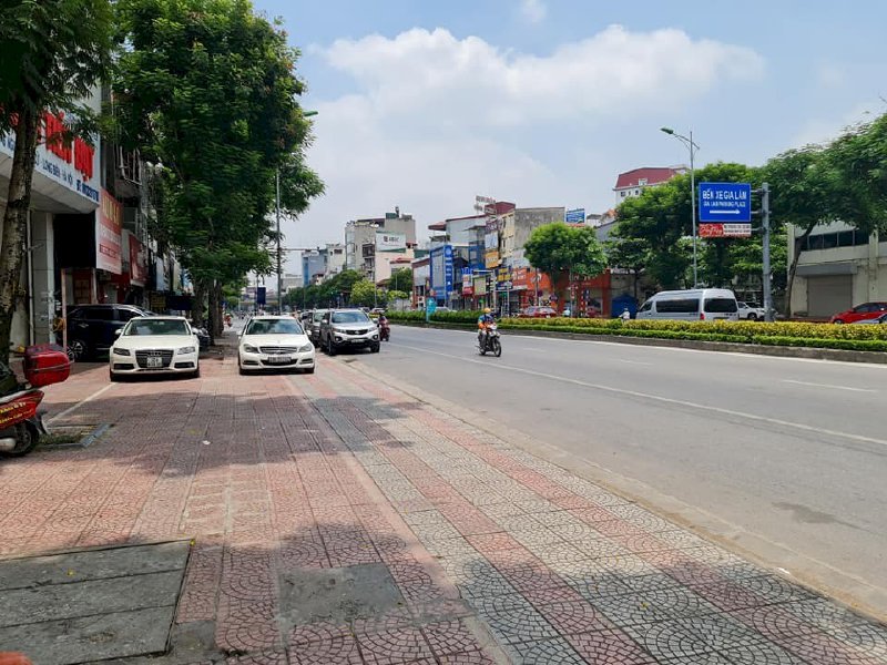 Mặt phố Nguyễn Văn Cừ, vị trí VIP, kinh doanh, 60m, MT 4m, 15.6 tỷ