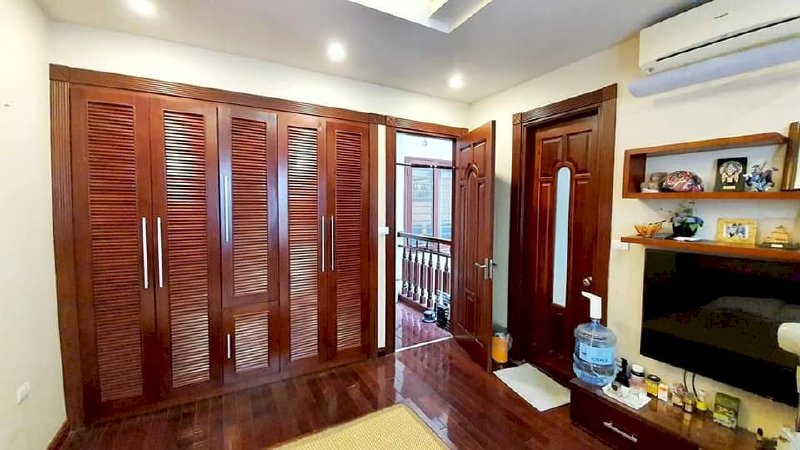 Siêu đắc địa gần chợ Bà Chiểu nhà HXH Vũ Tùng, Bình Thạnh. DT: 5x15, 4tầng. Giá 9tỷ