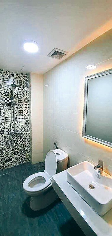 Cần bán gấp nhà đẹp phố Nguyễn Ngọc Nại, 45m2, 4 tầng, 4 tỷ 2