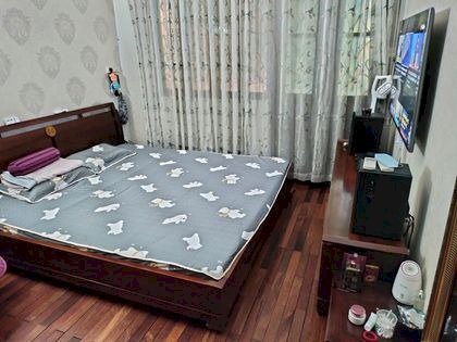 Bán nhà Cầu Giấy 70m2, thang máy,ngõ thông, ô tô, cần tiền bán gấp 7.3 tỷ.