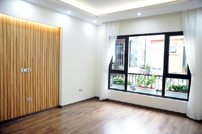 Bán nhà Hoàng Cầu, Đống Đa, kinh doanh, 45m2x4t, 3 tỷ 9