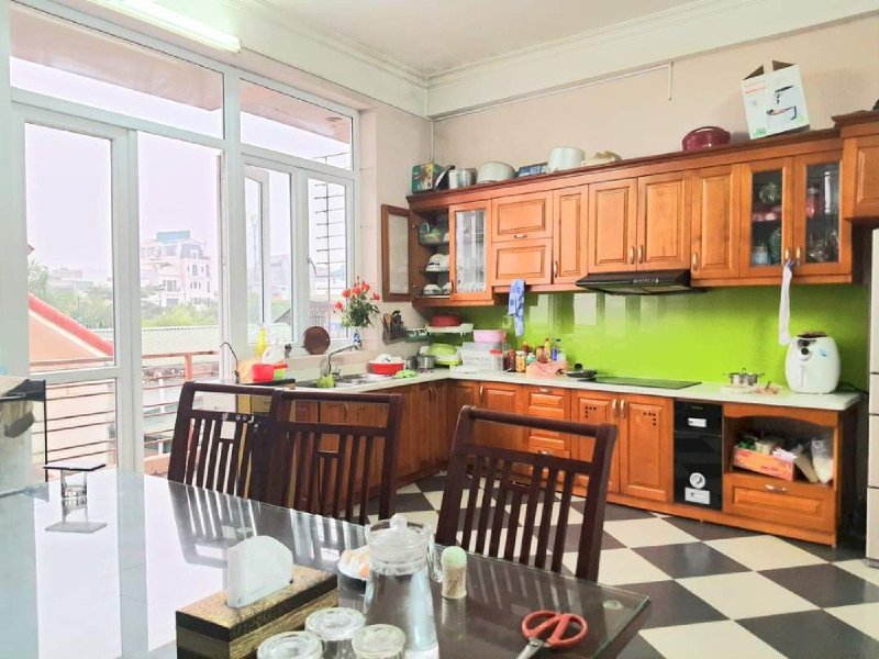 Bán nhà 85m x 6 tầng phố Trích Sài, Tây Hồ, view Hồ Tây, Ô tô