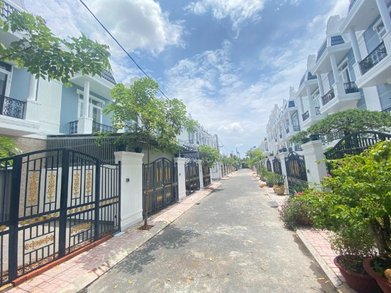 Nhà Đẹp Phường Phú Tân, Cách ĐL Đồng Khởi 200m.