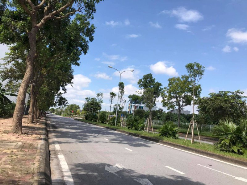 Bán đất mặt đường Phạm Văn Đồng, TP HD, 69.75m2, mt 4.5m, đường 30m, vỉa hè 5m