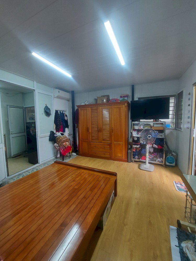 Mặt phố VIP Hai Bà Trưng, Lô góc – Kinh doanh vỉa hè, Diện tích 70m, mặt tiền 4.6 mét, giá cực tốt