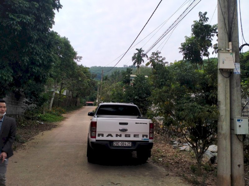 Cần bán 2 lô đất vị trí đẹp tại xóm Đoàn Kết, Lâm Sơn, Lương Sơn